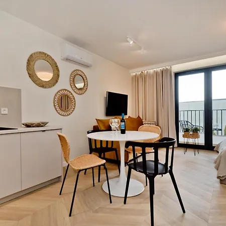 Blueapart Portowa 아파트