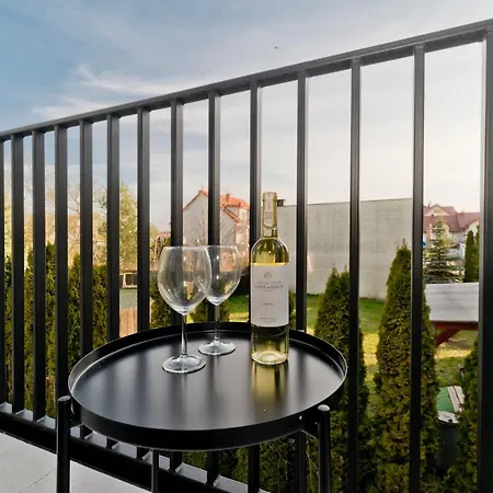 Blueapart Portowa 아파트