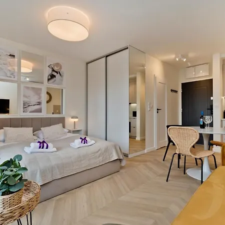 Blueapart Portowa 아파트 *